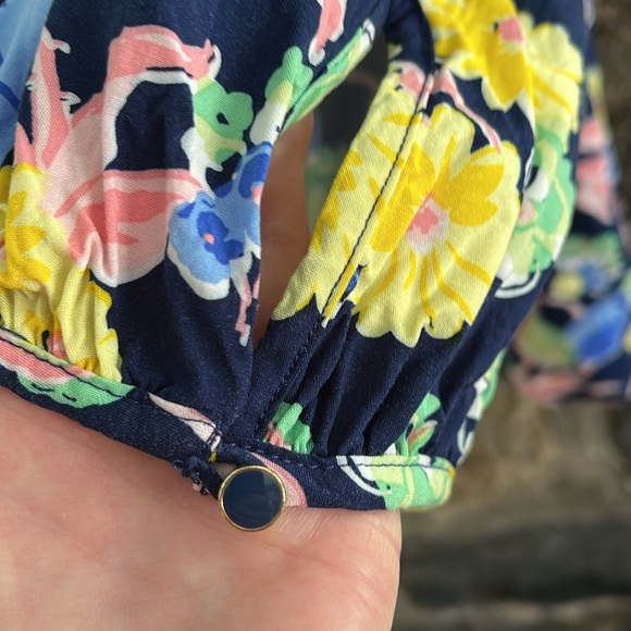 SIZE LP TALBOTS LONG SLEEVE BLOUSE. NAVY/ ASST SOFT COLORS PLEATS FRONT/BACK - Picture 3 of 4